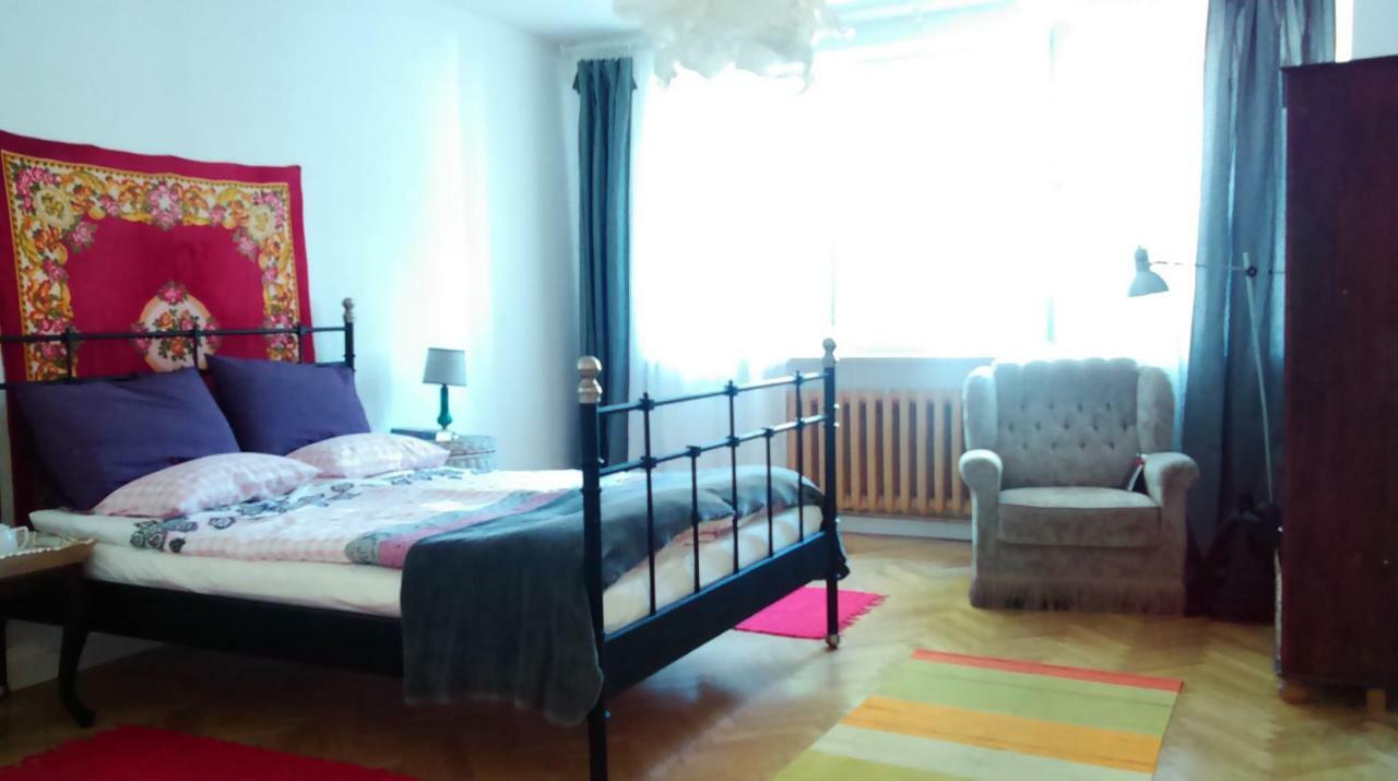 Apartament Pod Rozowa Swinka Daire Varşova Dış mekan fotoğraf